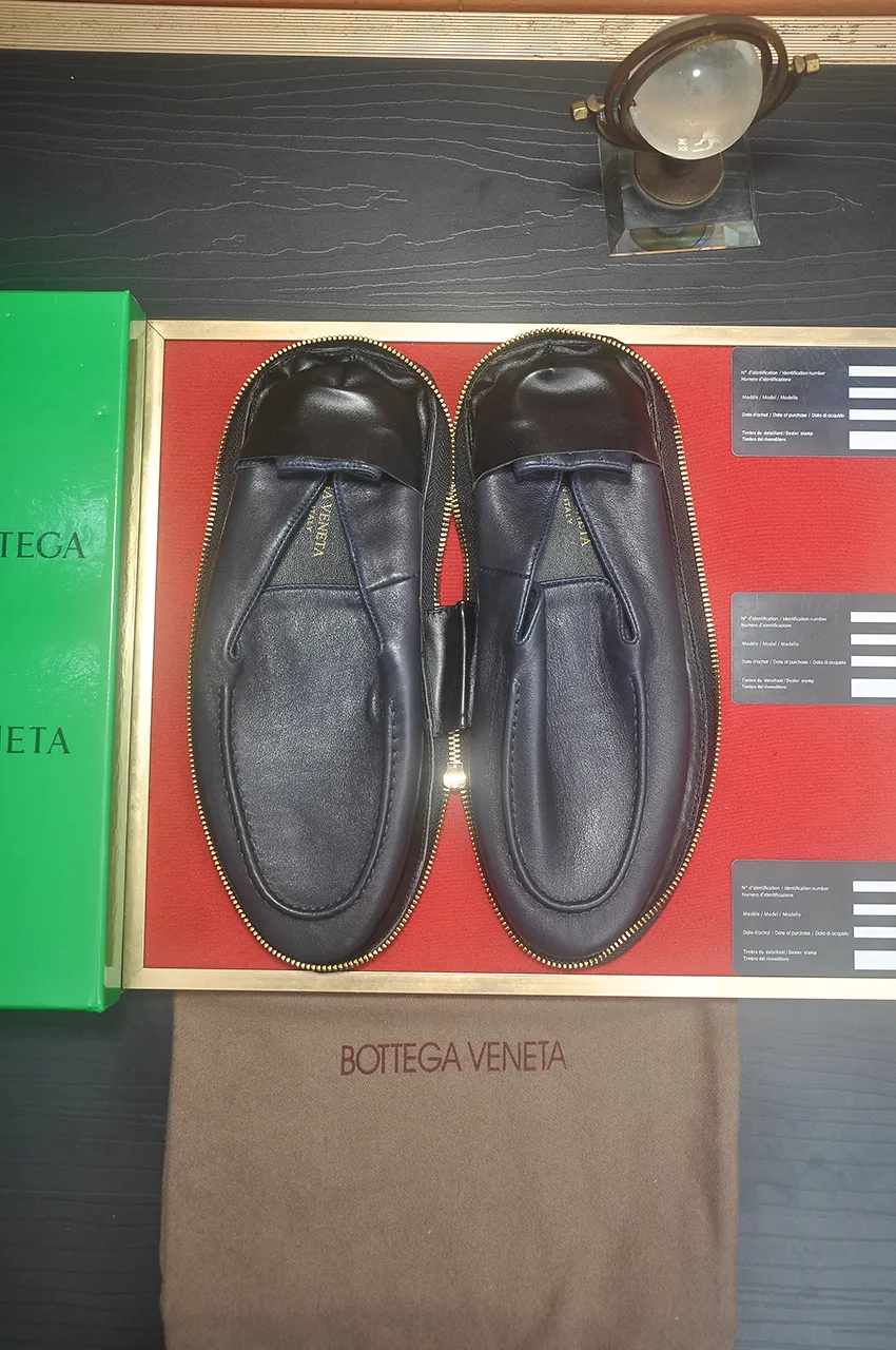 Men's shoes 💰460💶 [Botteg Venetta (BV)] (wallet shoes) exclusive new model official website new model The upper is made of high-quality top calfskin. Delicate feel and flowing luxurious texture. Tailored for refined men to create a noble aura. Delicate and regular Mark hand stitching. Smooth lines. Full sheepskin lining, comfortable to wash sweat. 38-44